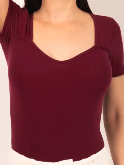 Body escote corazón con manga corta